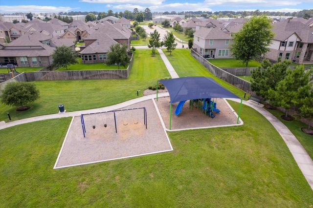 11251 Stirton Drive, Tomball, TX 77375