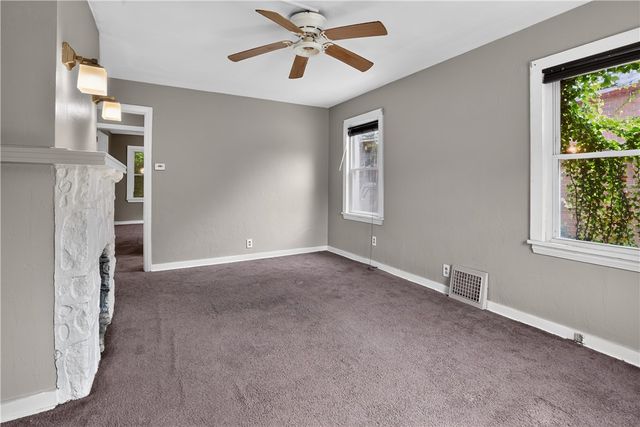 2137 Village Dr, Wilkinsburg, PA 15221