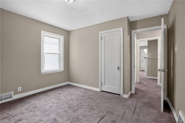 2137 Village Dr, Wilkinsburg, PA 15221