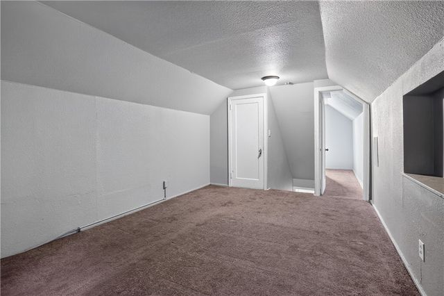 2137 Village Dr, Wilkinsburg, PA 15221