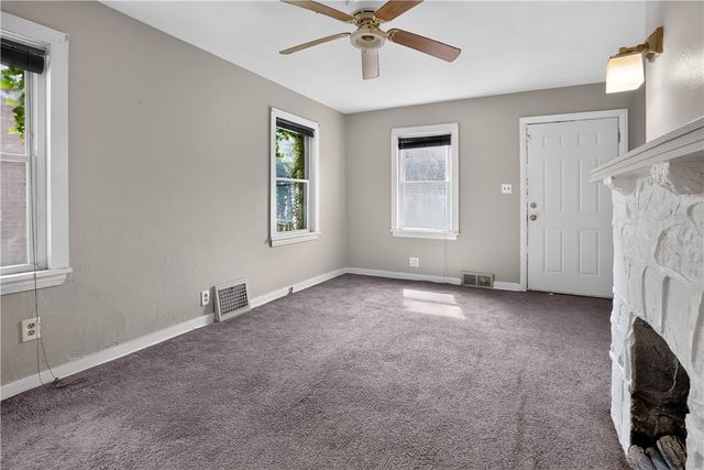 2137 Village Dr, Wilkinsburg, PA 15221