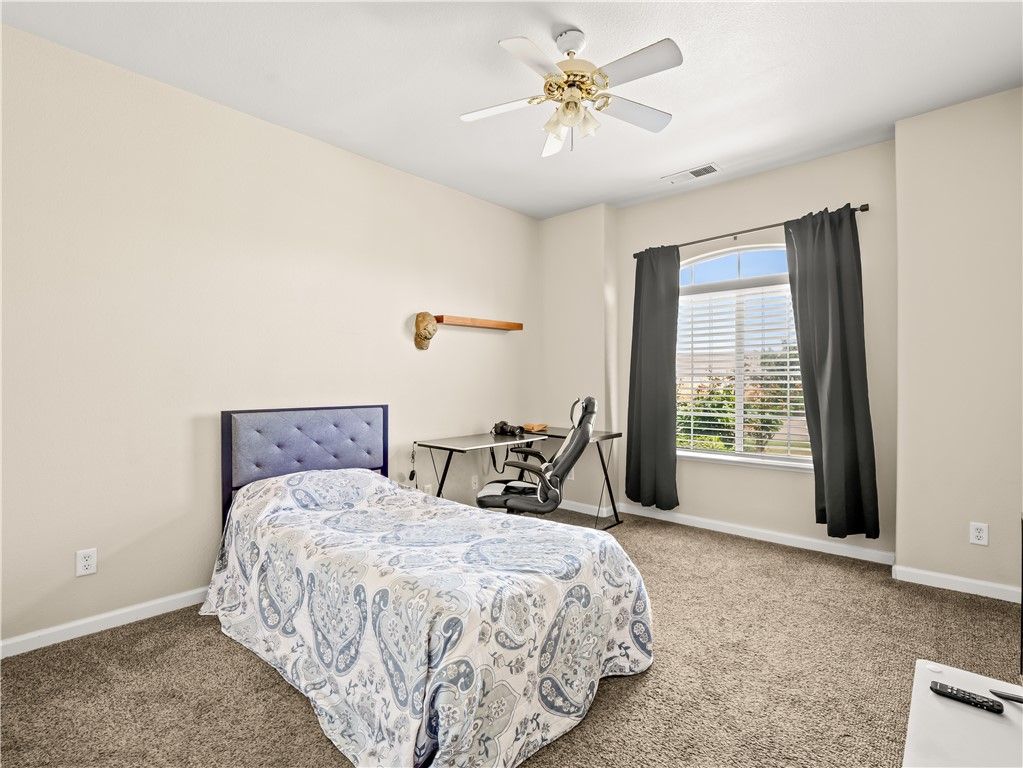 Image 14 of property listing at 6249 W Dovewood, Fresno, CA 93723
