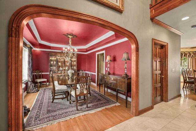 2820 Norman DRIVE, Brookfield, WI 53045