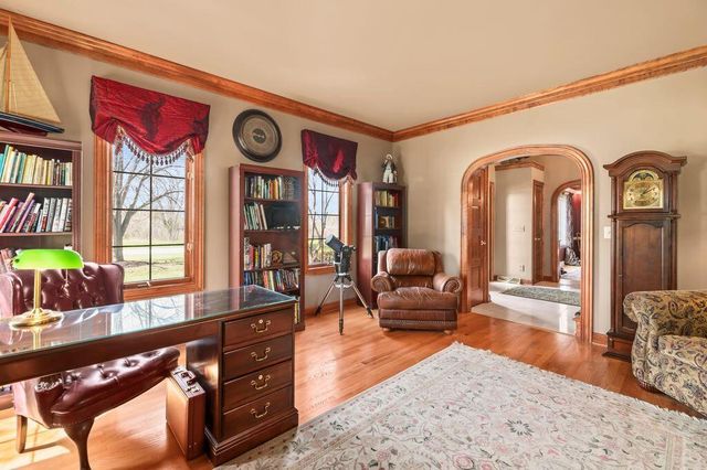 2820 Norman DRIVE, Brookfield, WI 53045