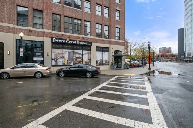 121 Portland 605, Boston, MA 02114