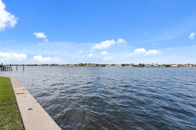 1369 Lands End Road, Manalapan, FL 33462