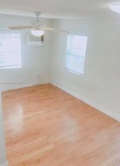 894 80th St 1, Miami Beach, FL 33141