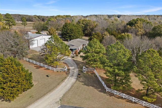 13946 Bear Run, Kingston, OK 73439