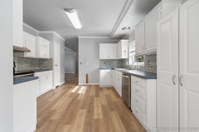 13946 Bear Run, Kingston, OK 73439