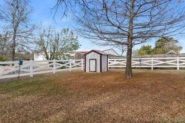 13946 Bear Run, Kingston, OK 73439