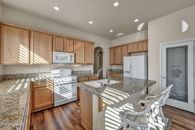 823 Gullane Court, Dayton, NV 89403