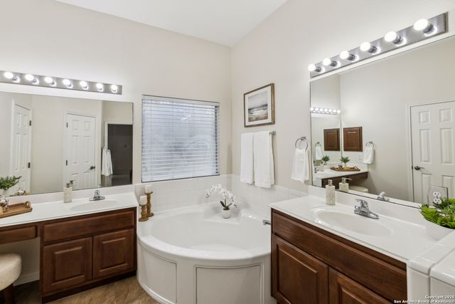634 Aster Trail, San Antonio, TX 78256