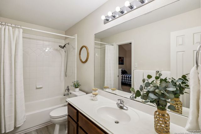 634 Aster Trail, San Antonio, TX 78256
