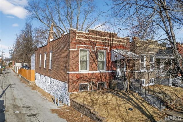 5461 Alabama Avenue, St Louis, MO 63111