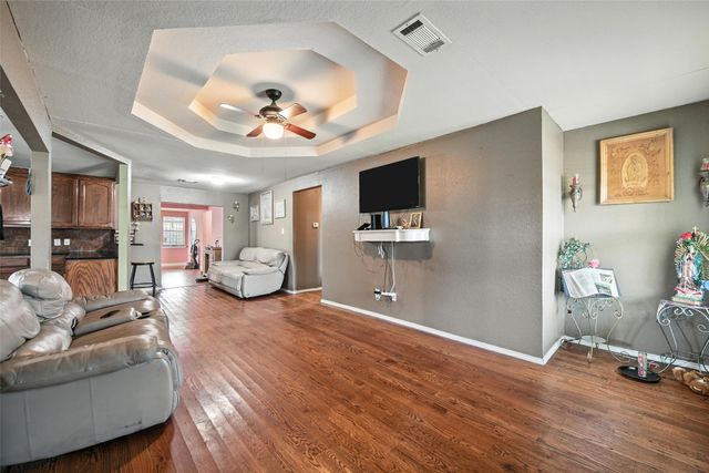 3429 Hampshire Boulevard, Fort Worth, TX 76103