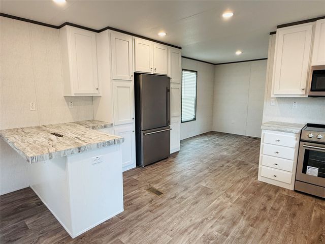 3003 Elmwood Drive, Granbury, TX 76048