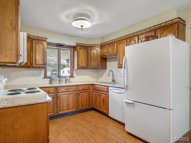 671 Notre Dame Avenue, Edwardsville, IL 62025