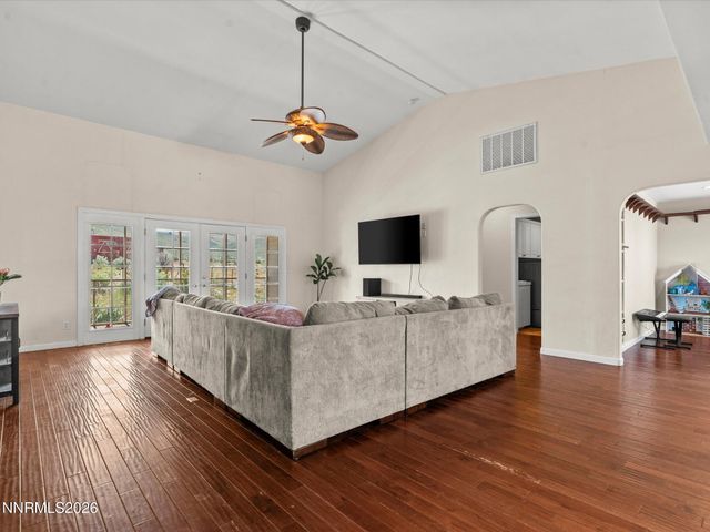 60 Horseshoe Circle, Reno, NV 89508