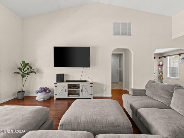 60 Horseshoe Circle, Reno, NV 89508
