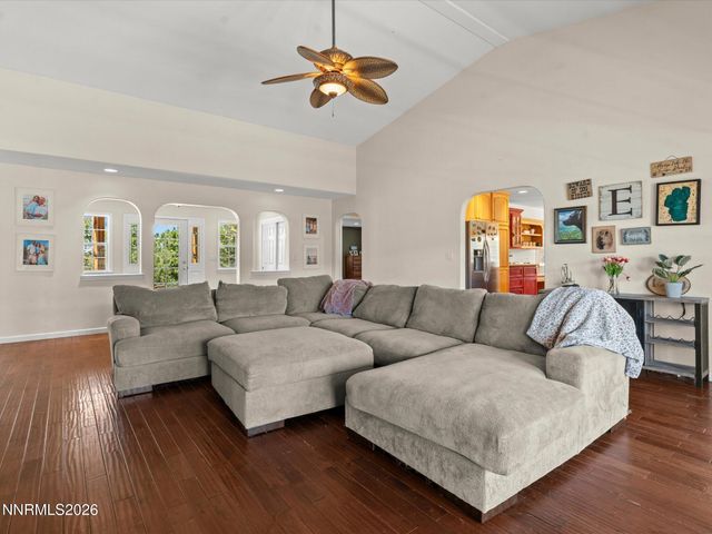 60 Horseshoe Circle, Reno, NV 89508