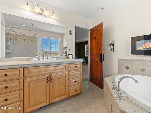 60 Horseshoe Circle, Reno, NV 89508