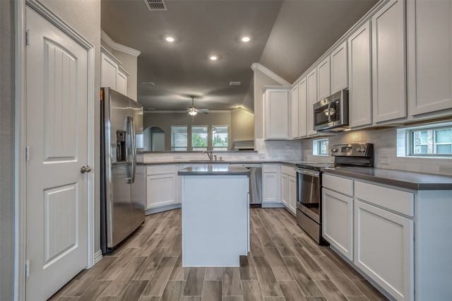638 Devonshire Lane, Fate, TX 75189