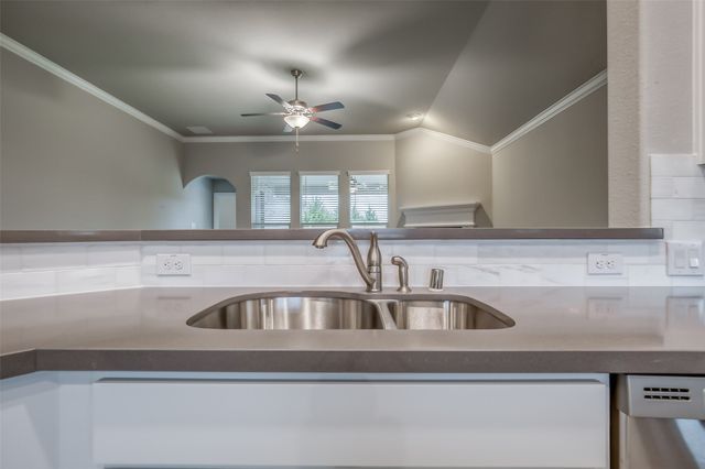 638 Devonshire Lane, Fate, TX 75189