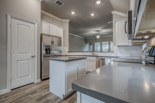 638 Devonshire Lane, Fate, TX 75189