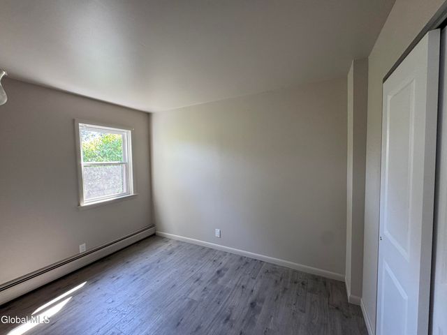 2 McLoughlin Lane, Troy, NY 12180