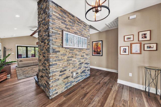 1112 Coves End RD, Huddleston, VA 24104