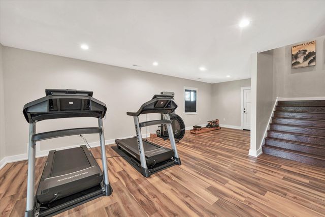 1112 Coves End RD, Huddleston, VA 24104