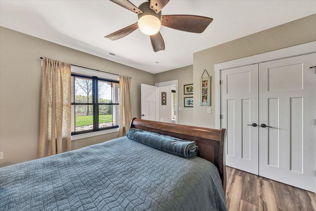 1112 Coves End RD, Huddleston, VA 24104
