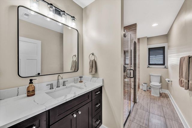 1112 Coves End RD, Huddleston, VA 24104
