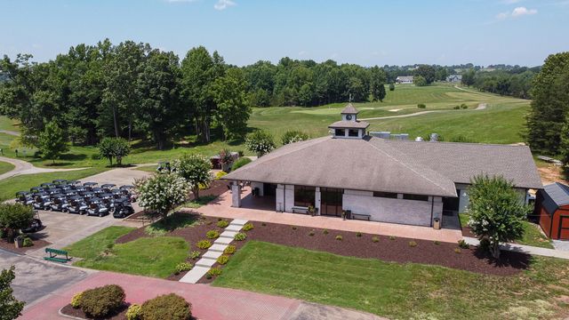 1112 Coves End RD, Huddleston, VA 24104