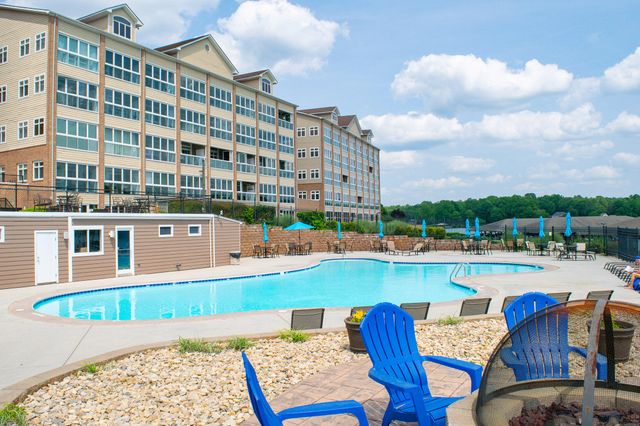 1112 Coves End RD, Huddleston, VA 24104