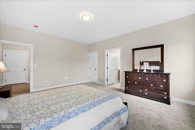 126 N. WEST VIEW, Elizabethtown, PA 17022