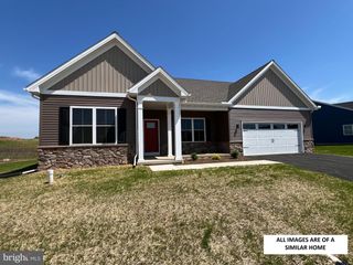 126 N. WEST VIEW, Elizabethtown, PA 17022