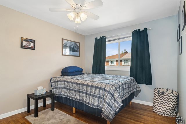 1058 N Boxwood Drive A, Mount Prospect, IL 60056