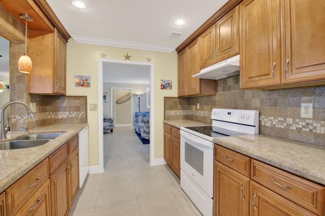 1709 SW 20th Street, Boynton Beach, FL 33426