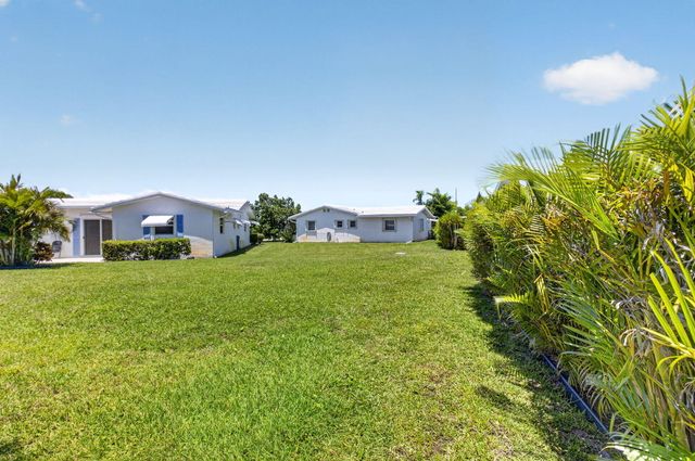 1709 SW 20th Street, Boynton Beach, FL 33426