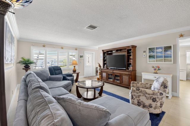 1709 SW 20th Street, Boynton Beach, FL 33426