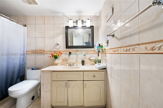 2093 W 54th Ter 38, Hialeah, FL 33016