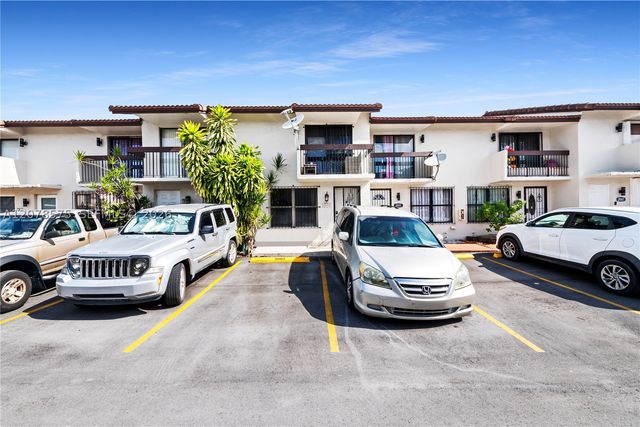 2093 W 54th Ter 38, Hialeah, FL 33016