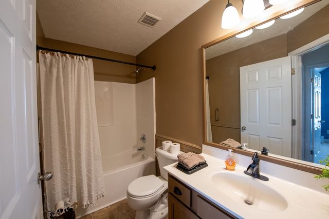 601 Fall Creek Dr, Murfreesboro, TN 37129