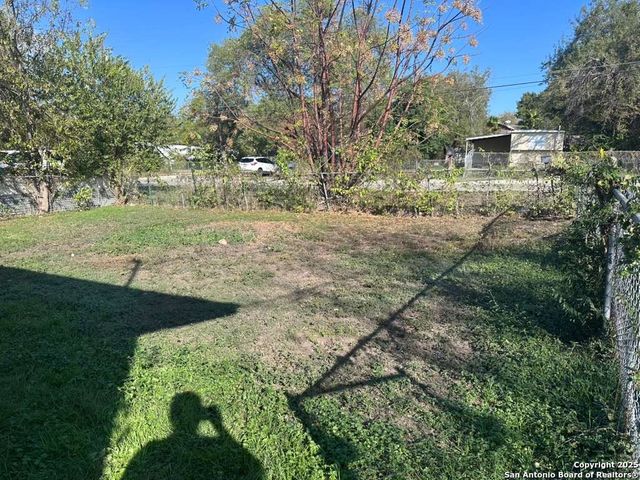 5134 hillburn, San Antonio, TX 78242