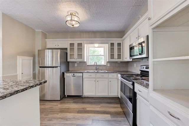 405 N Park Place, Guthrie, OK 73044