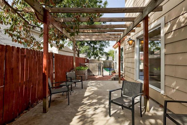 405 N Park Place, Guthrie, OK 73044