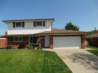 14033 Edison Drive, Warren, MI 48088