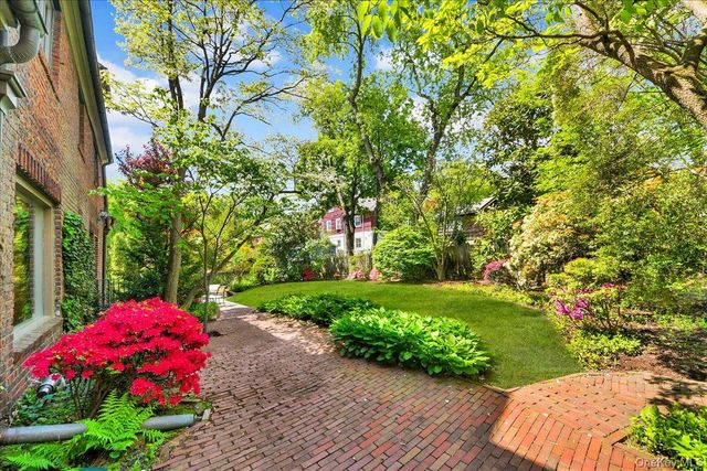 184 Commonwealth Avenue, Mount Vernon, NY 10552