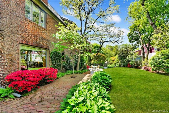 184 Commonwealth Avenue, Mount Vernon, NY 10552
